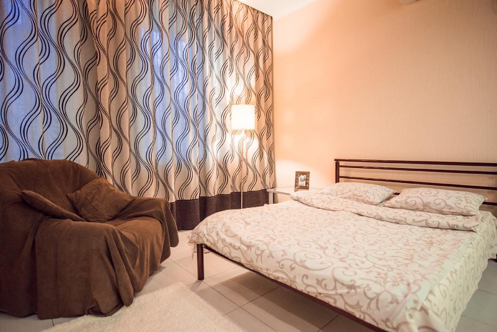 Studio Ember At Maidan Konstytutsii Charkov Exteriér fotografie